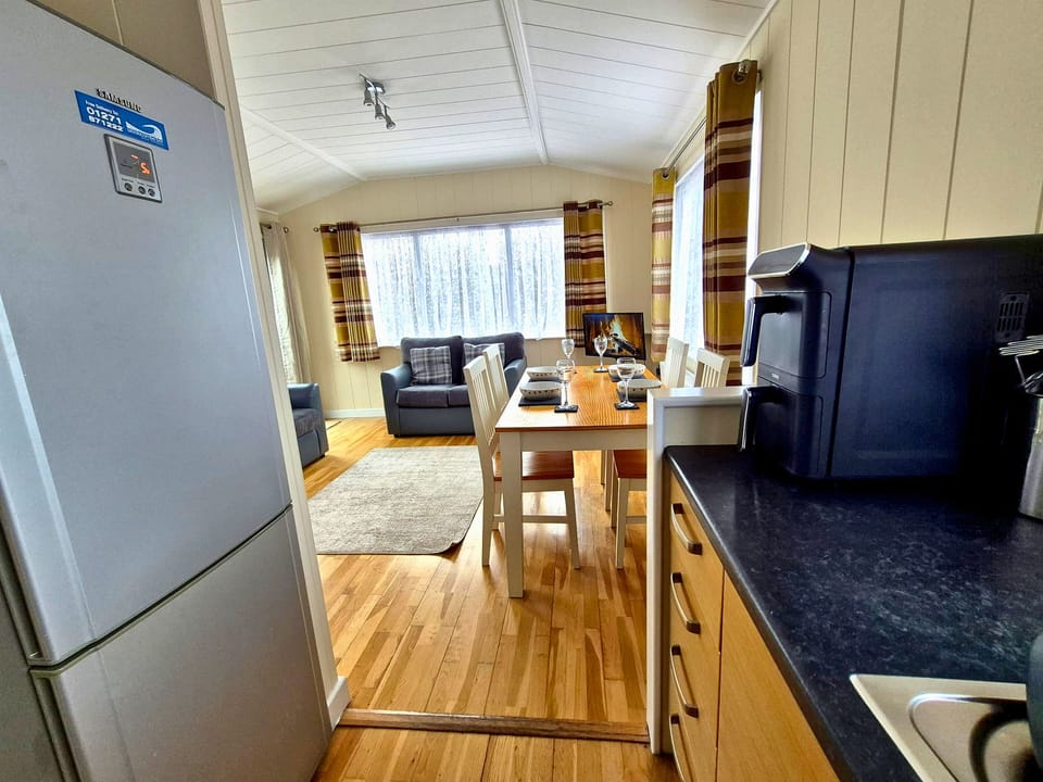 Bella Mere - Kitchen 3