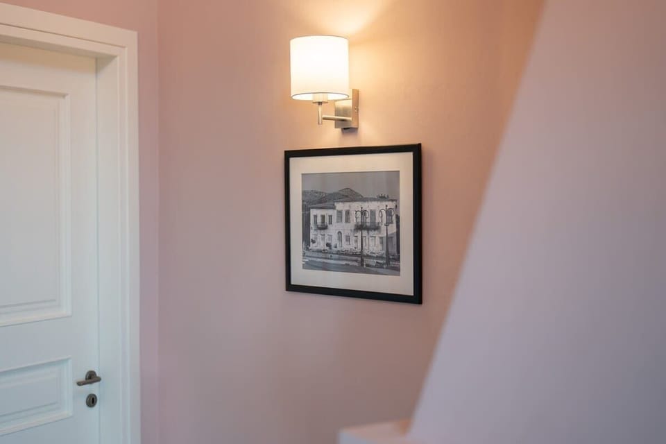 Decorative details