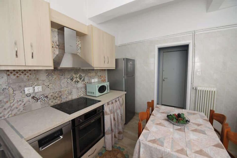 Fully equipped kitchen with modern appliances and plenty of counter space.