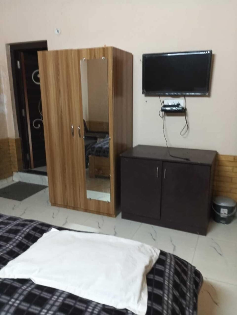 Deluxe Double Room, City View | Desk, free WiFi