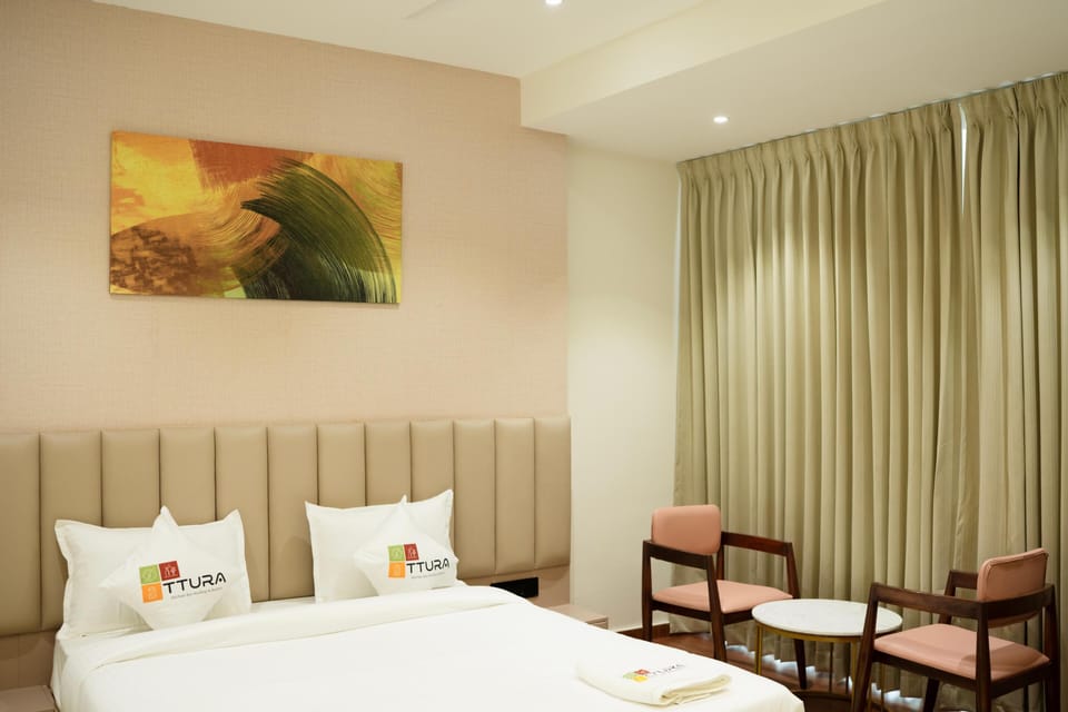 TTURA Kitchen Bar Rooftop & Rooms Pune Hotel in Maharashtra