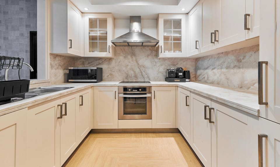 Superior Apartment | Private kitchen | Espresso maker, coffee/tea maker