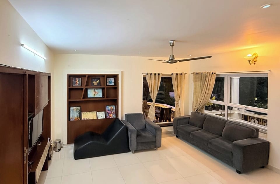 PRIYA PALACE RESORT EVENTS SWIMMING POOL Bed and Breakfast in Kodaikanal