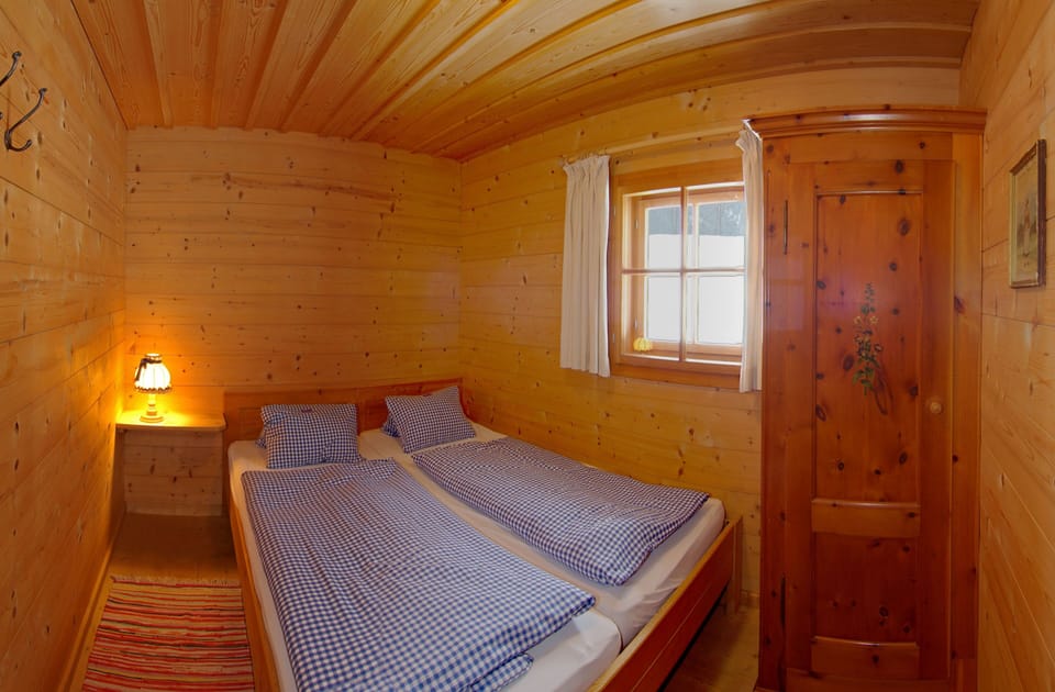 Chalet Almberg Alm, 2 bedrooms  (35 m²) | Iron/ironing board (on request), WiFi (free)