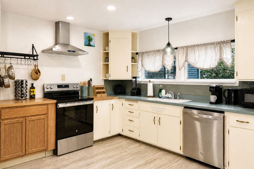 Every detail is covered in this kitchen