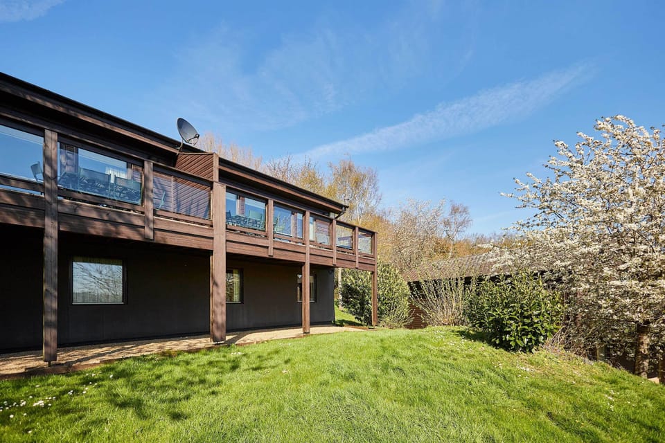 Beech Lodge, Grantham - Host & Stay