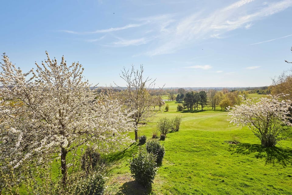 Beech Lodge, Grantham - Host & Stay