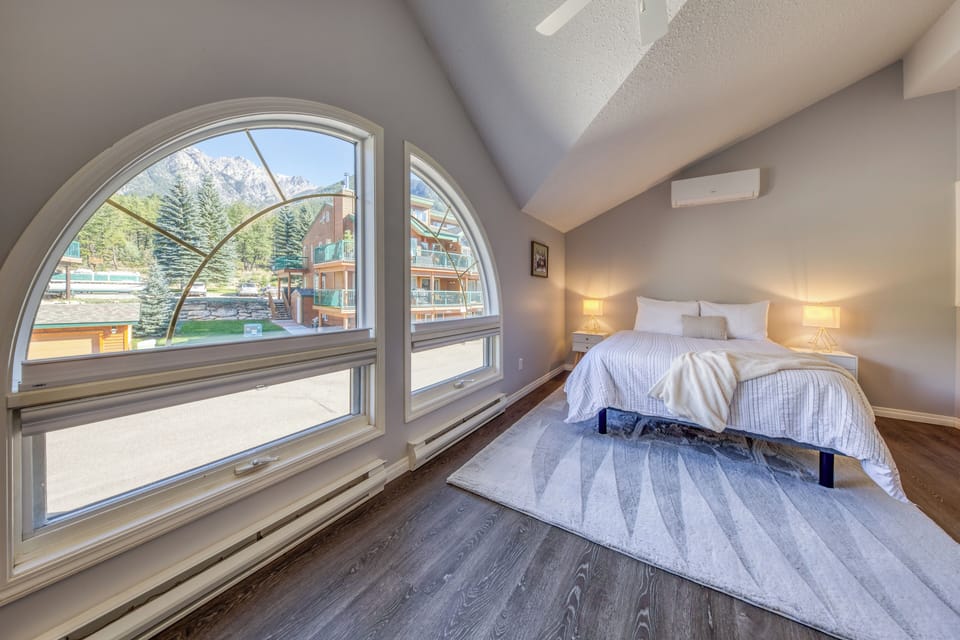 Fairmont Creek Property Rentals Marble Canyon Apartment in British Columbia