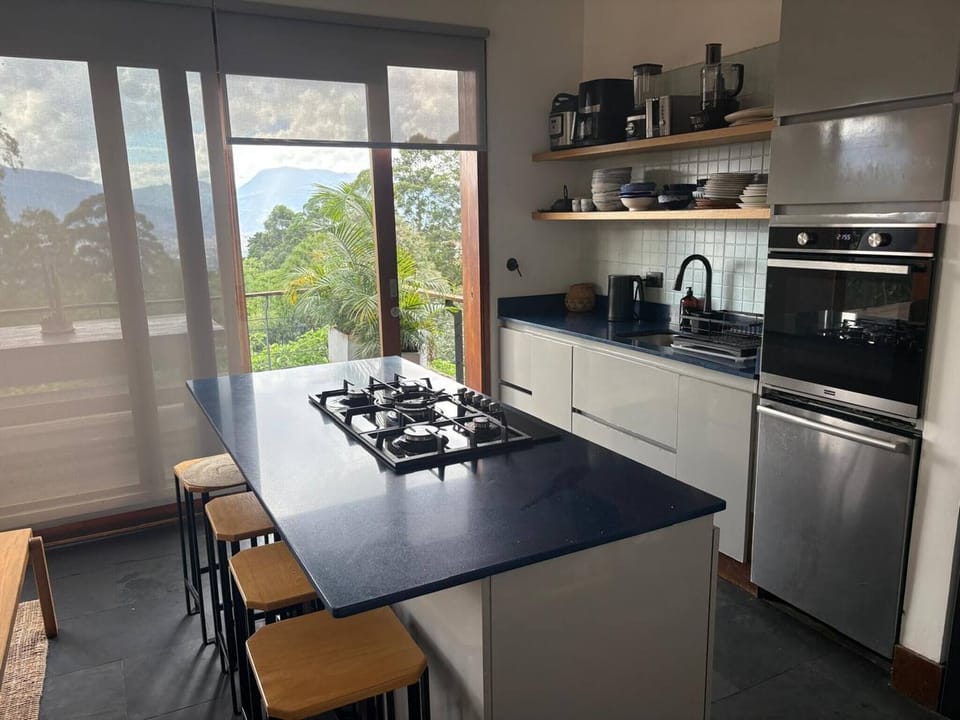House, 3 Bedrooms, Balcony, Garden View | Interior