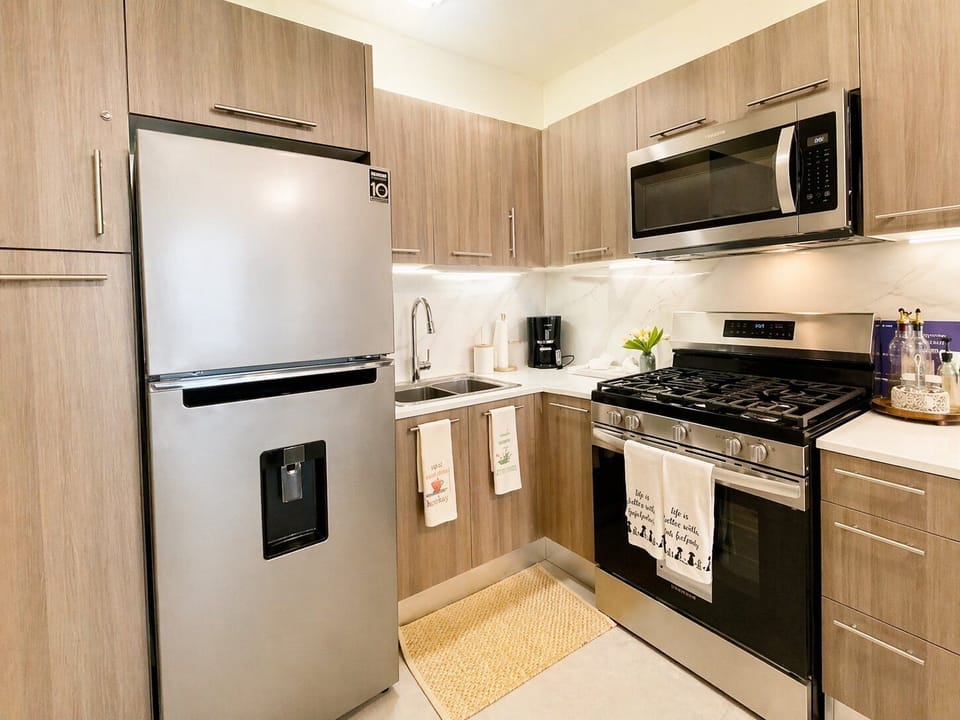 Basic Apartment | Private kitchen | Fridge
