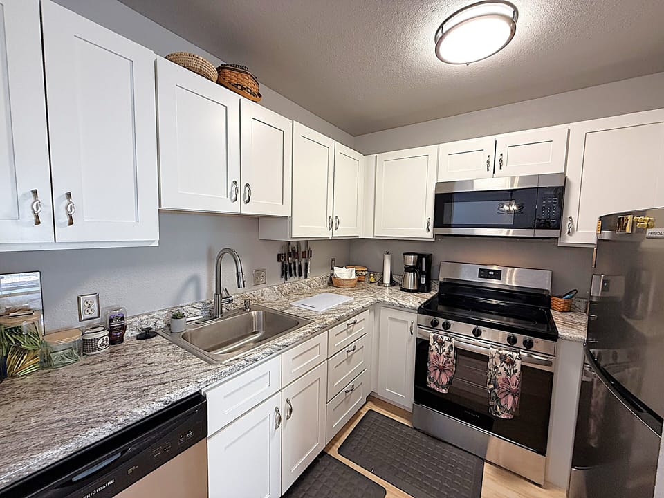 Full Kitchen