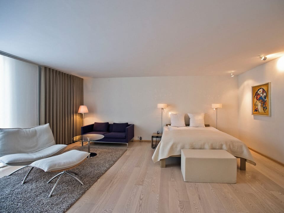 Deluxe Double Room | Down comforters, desk, free WiFi, bed sheets