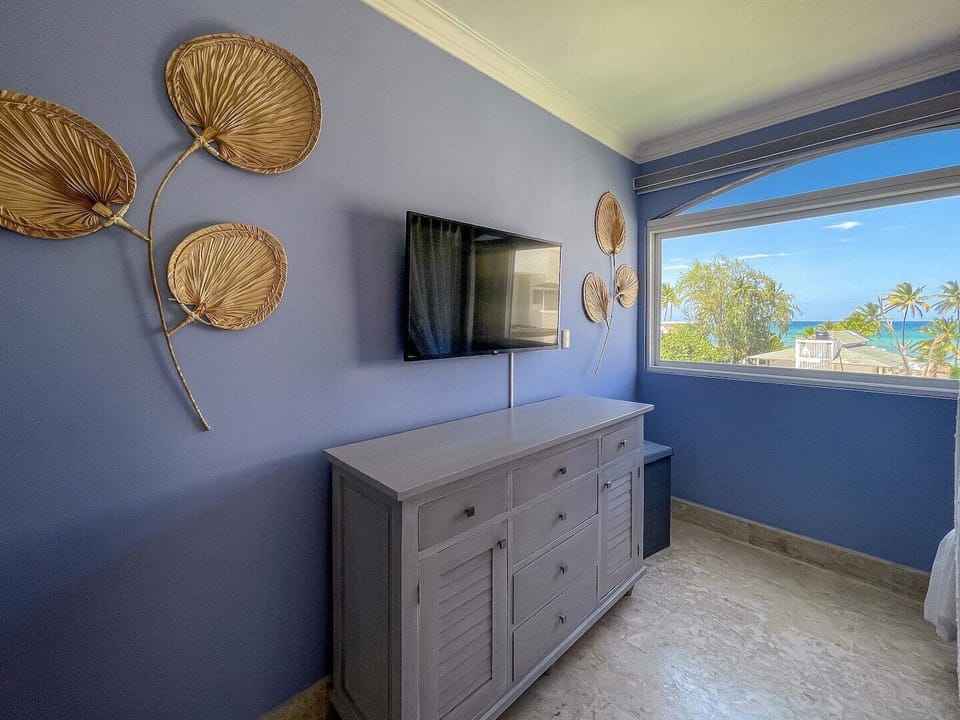 Wake up to ocean views!