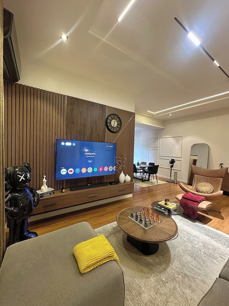 Deluxe Apartment, Balcony, City View | Interior