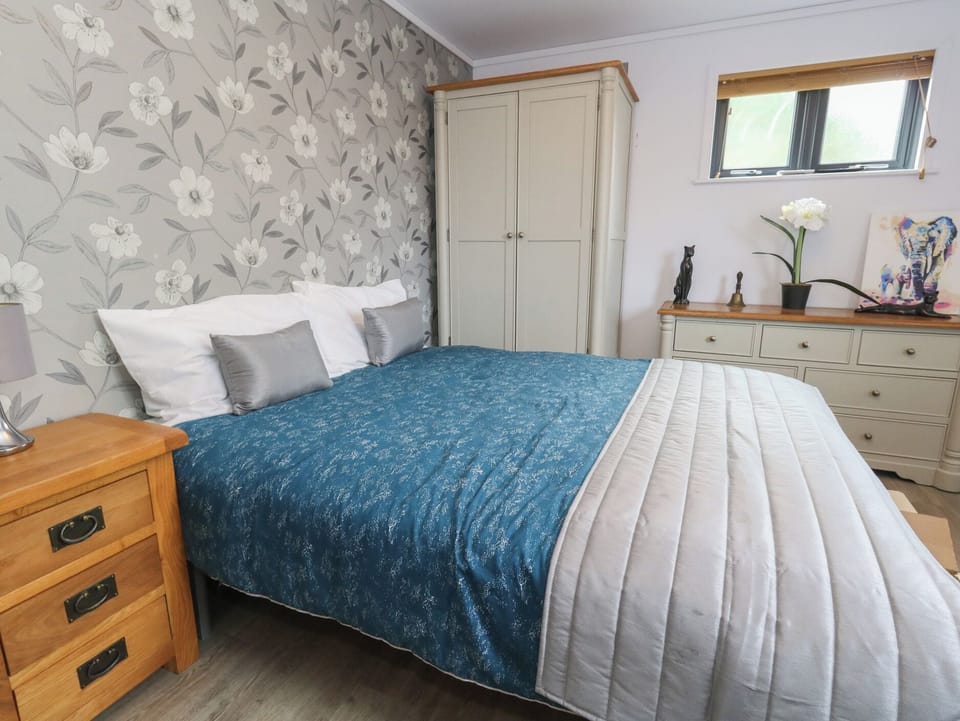 2 bedrooms, WiFi (free), individually decorated, individually furnished