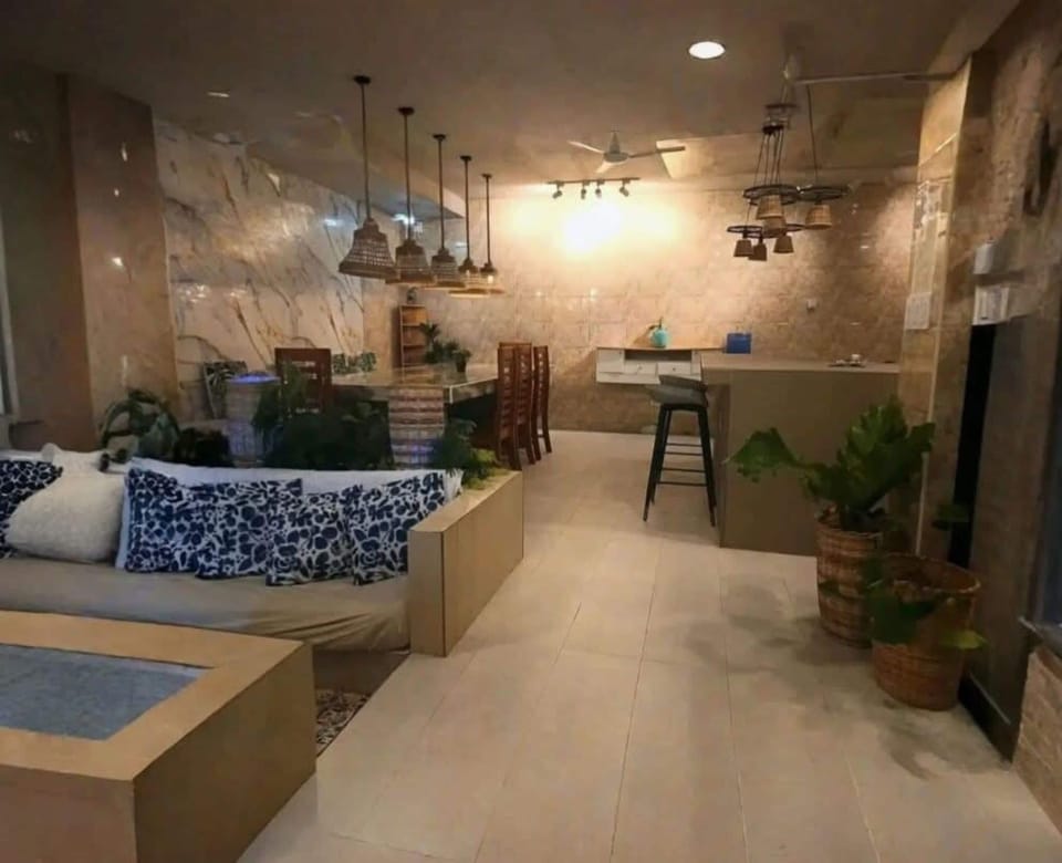Family House, 3 Bedrooms, Private Pool | Living room | 50-inch Smart TV with digital channels
