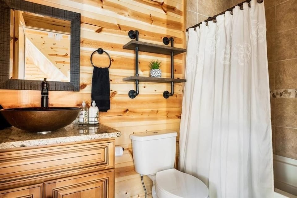 Smokies Sanctuary Chalet in Pigeon Forge
