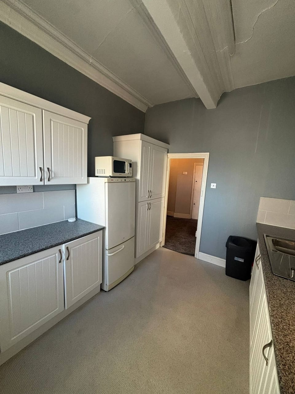 Apartment, 2 Bedrooms, Balcony, City View | Interior