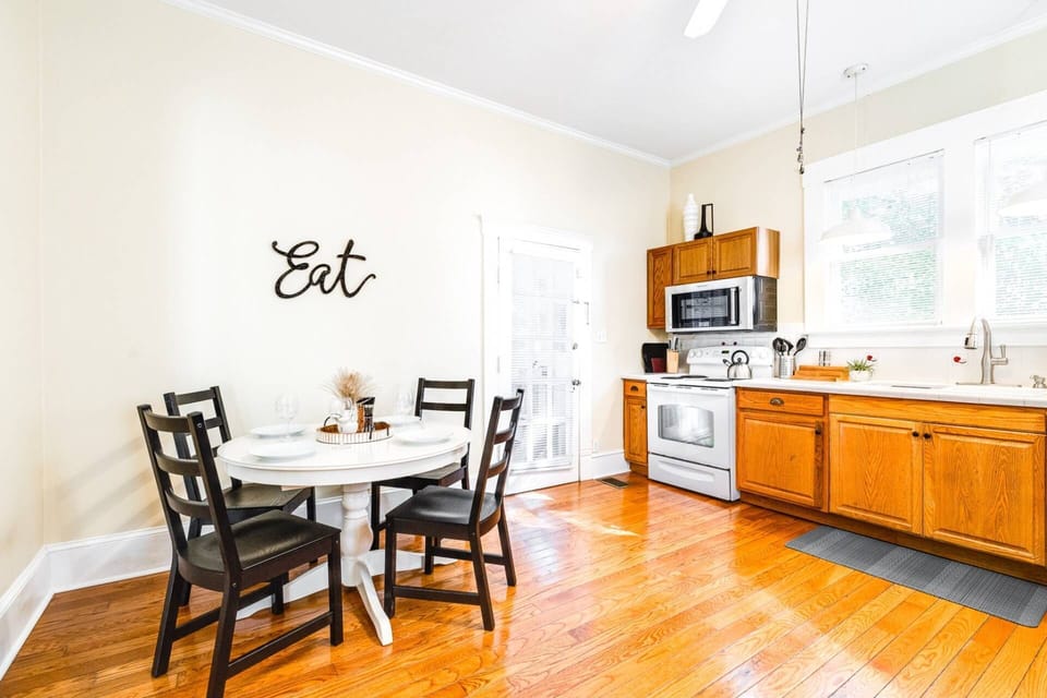 Charming dining space just off the kitchen, offering a cozy spot to enjoy meals or morning coffee.