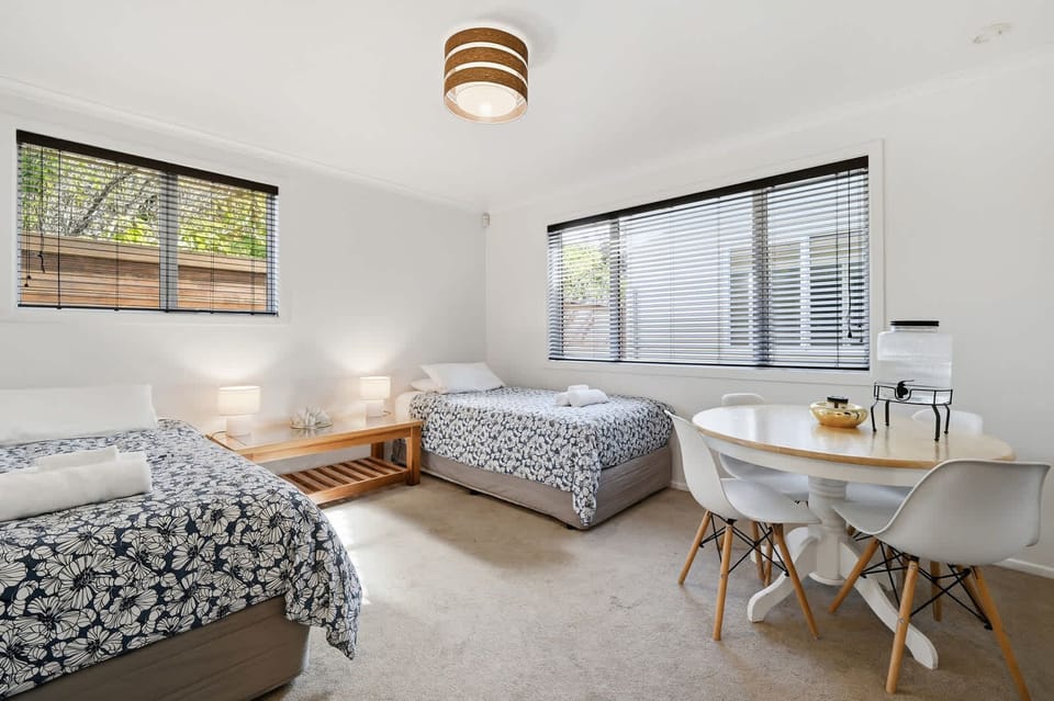 Lounge with two single beds