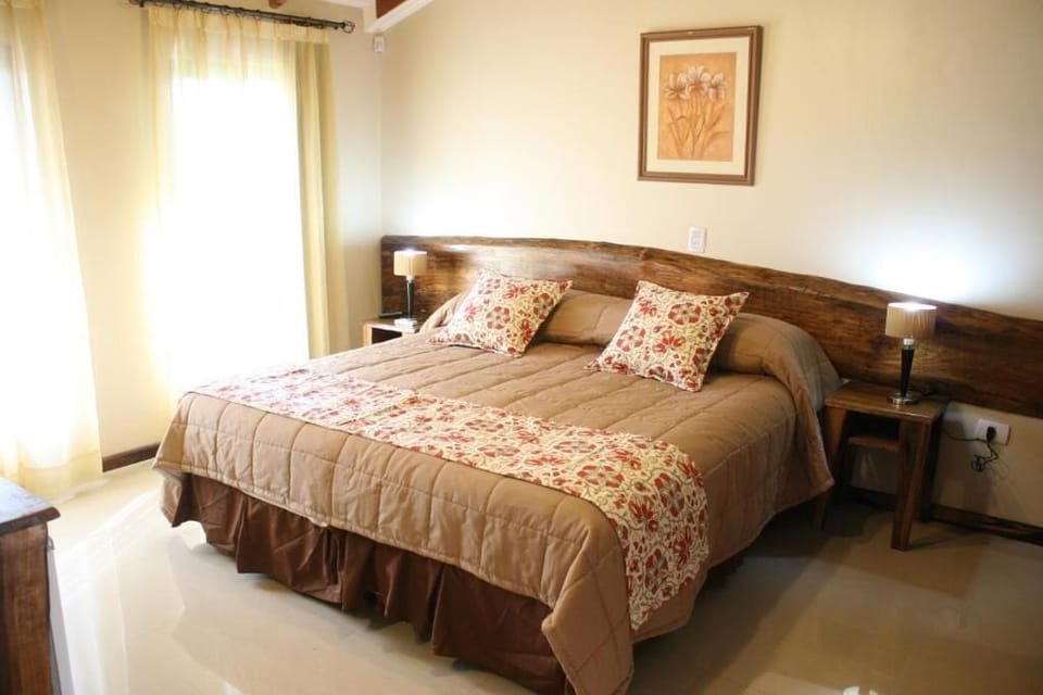 Double or Twin Room, Garden View | In-room safe, blackout drapes, soundproofing, free WiFi