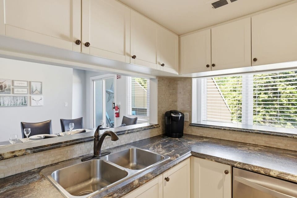 23-web-or-mls-222Wintergreen_024