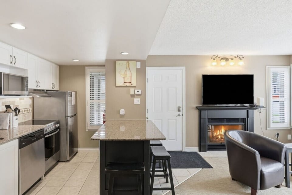 21-web-or-mls-18-print-796468 Grey County-18