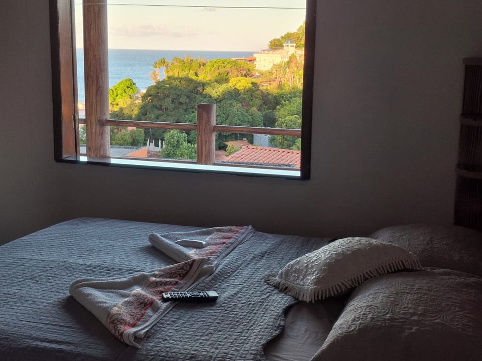Suite Casal Beija Flor com Vista Mar | Iron/ironing board (on request)
