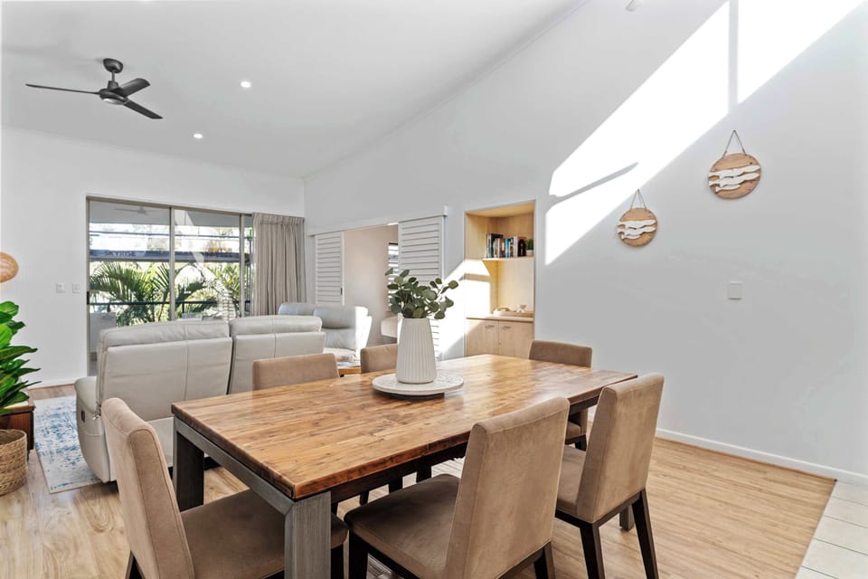 Open plan spacious indoor dining area