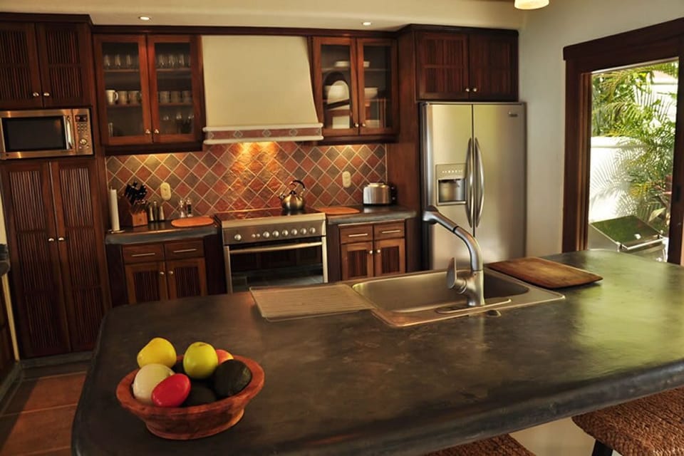 Main house full kitchen.