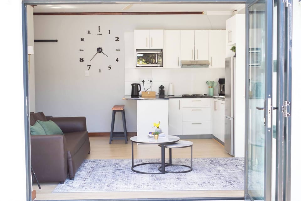 Room, 1 Bedroom, Accessible, Private Pool | Living room
