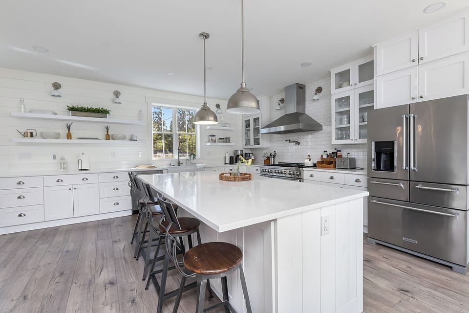 Family House | Private kitchen | Coffee/tea maker, electric kettle, toaster, blender