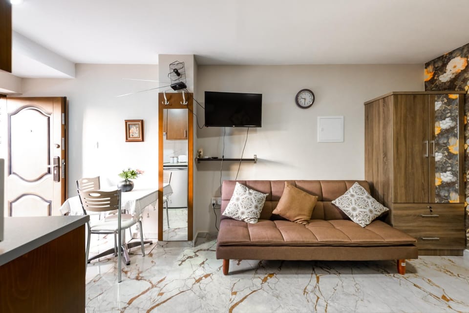Studio Apartment Pinecone (7939)