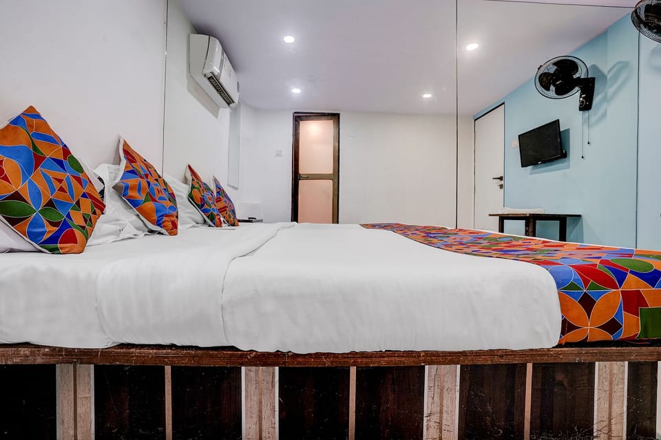 Premium Room | Egyptian cotton sheets, premium bedding, in-room safe, free WiFi