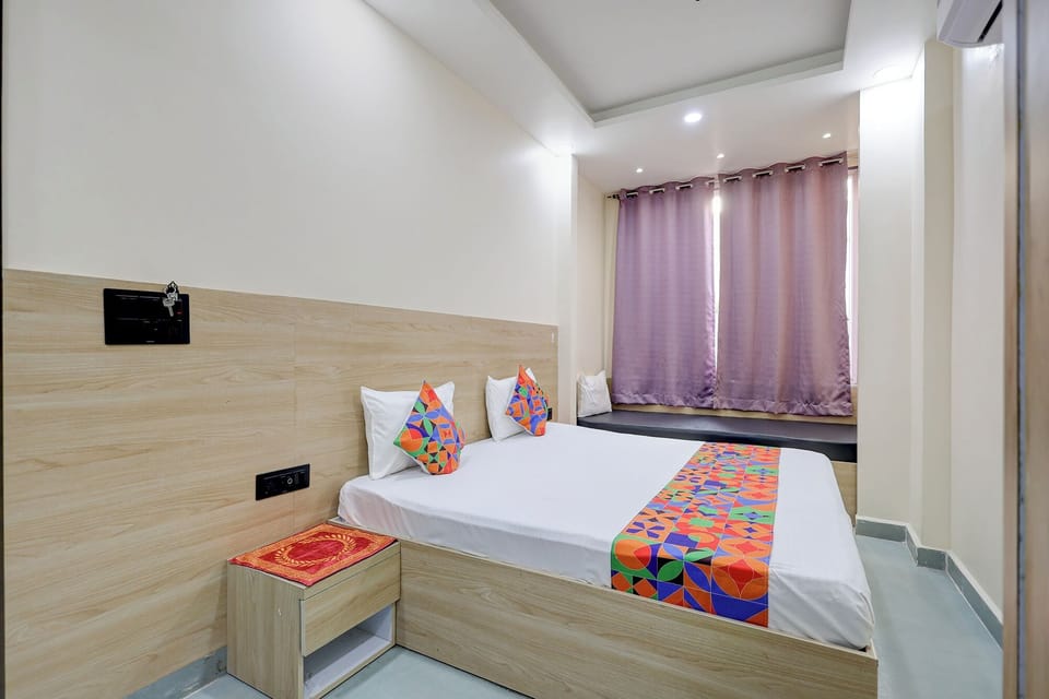 Deluxe Room | Egyptian cotton sheets, premium bedding, in-room safe, free WiFi