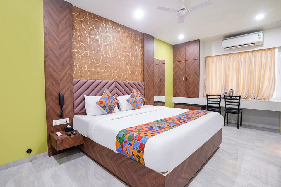 Executive Room | Egyptian cotton sheets, premium bedding, in-room safe, free WiFi