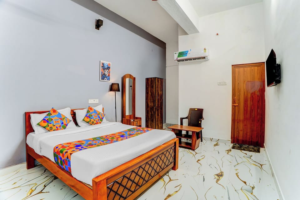 Deluxe Room | Egyptian cotton sheets, premium bedding, in-room safe, free WiFi