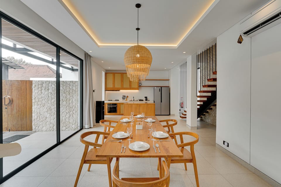 Villa, Pool View | Dining room