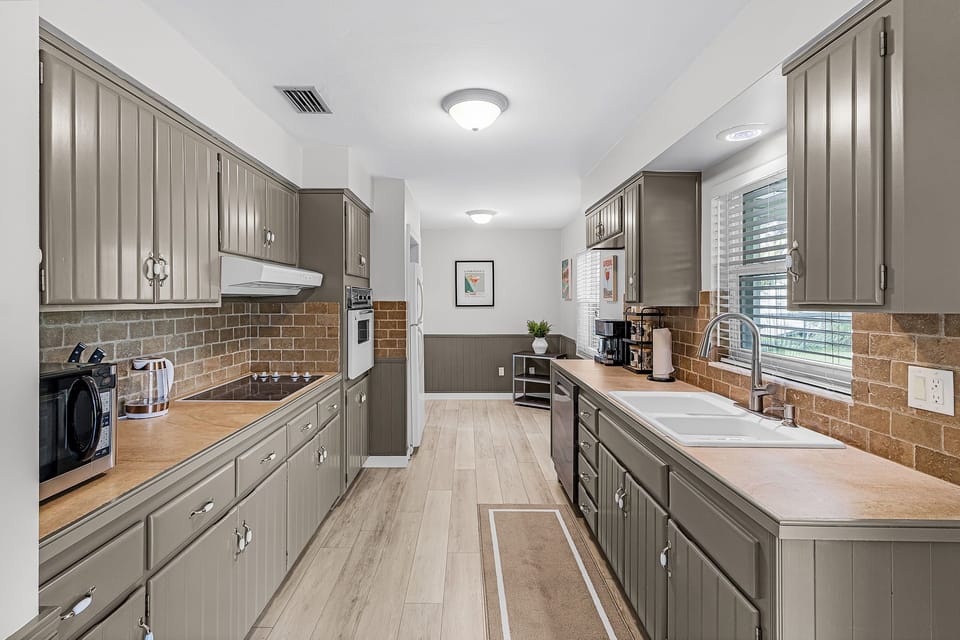 Fully equipped kitchen for all your cooking needs!