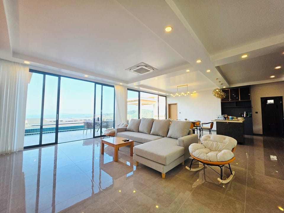 Villa, Ocean View | Living area