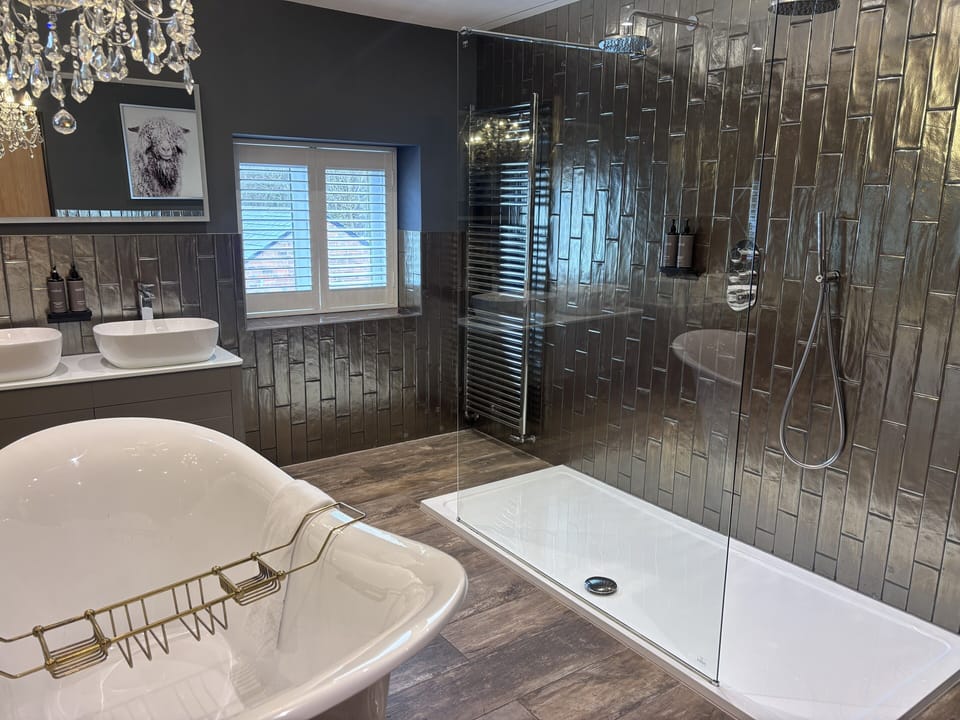 Double Room (The Flower Shop) | Bathroom | Hair dryer, towels, soap, shampoo
