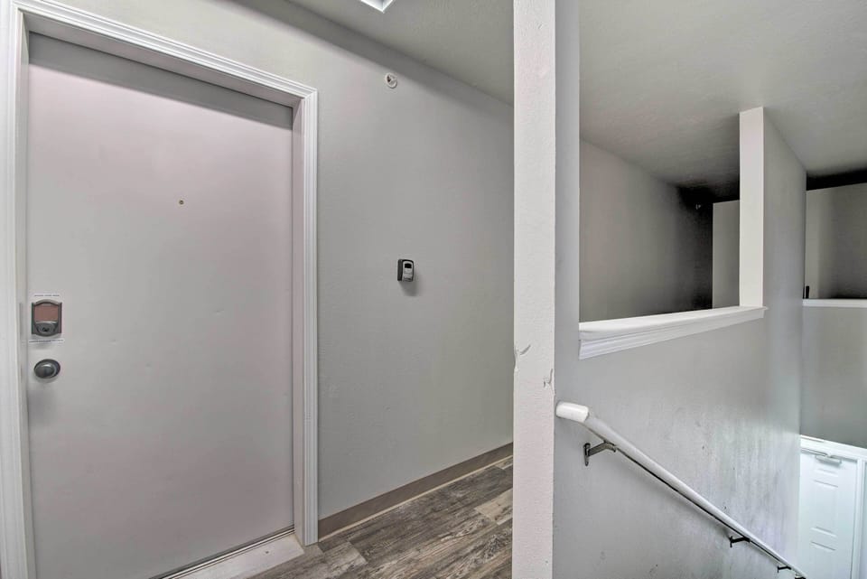 Unit 6 Entrance