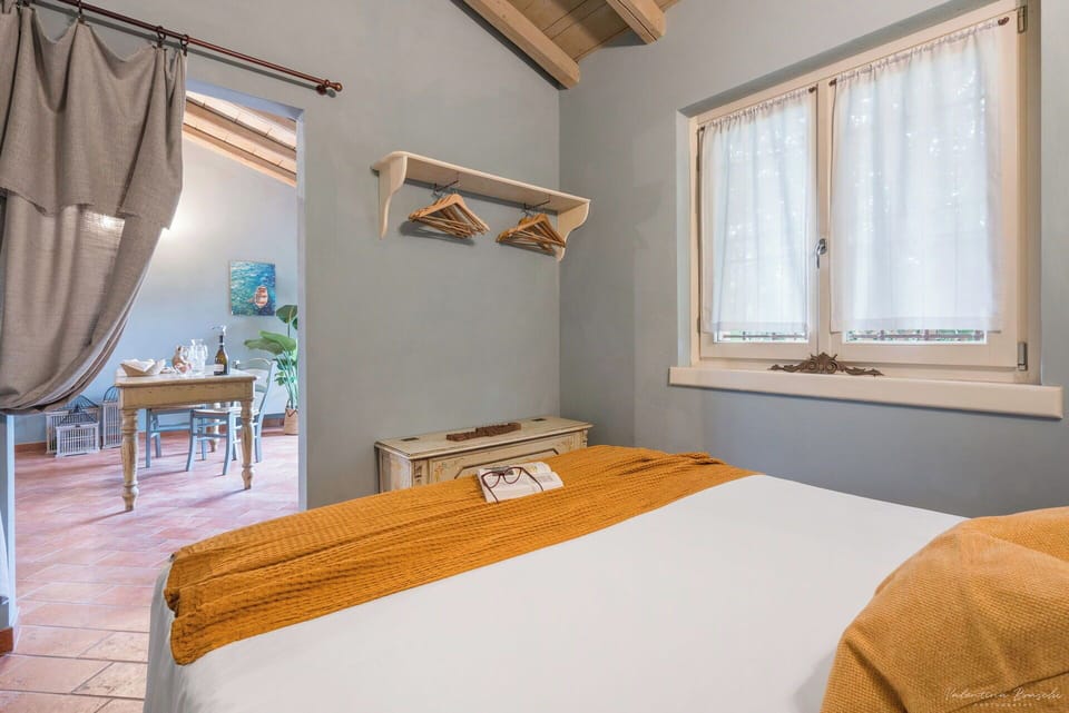 Autumn, Bedroom, Spring, Summer