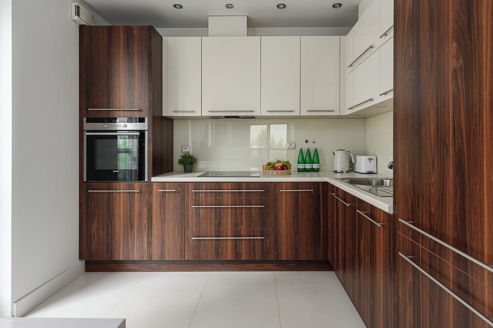 Comfort Apartment, Balcony, City View | Private kitchen | Electric kettle, toaster, griddle, dining tables