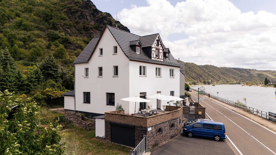 House | 7 bedrooms, Internet