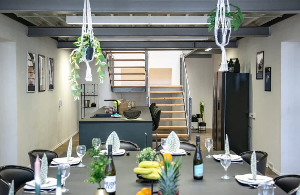 House | 7 bedrooms, Internet
