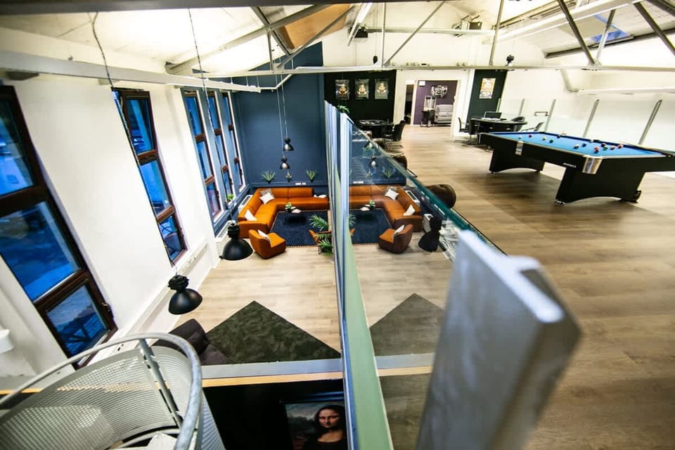 House | 7 bedrooms, Internet