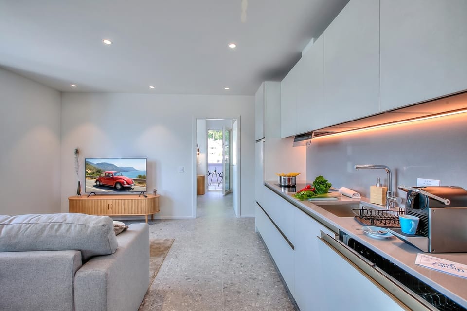 Family Apartment, 1 Bedroom, Balcony (Urban Maggiolina Sunset - Locarno) | Private kitchen