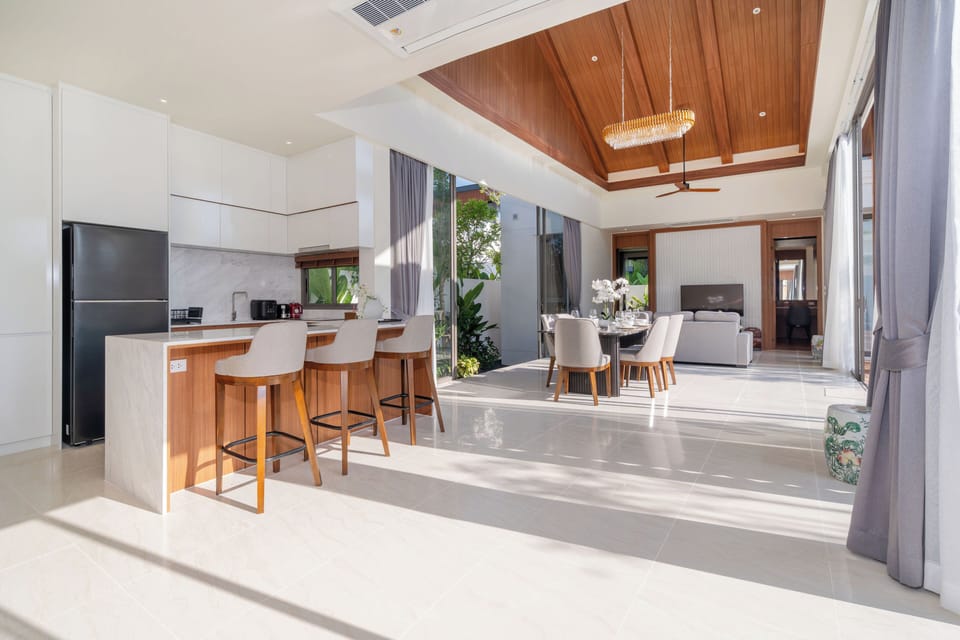 Villa, Non Smoking, Pool View | Interior