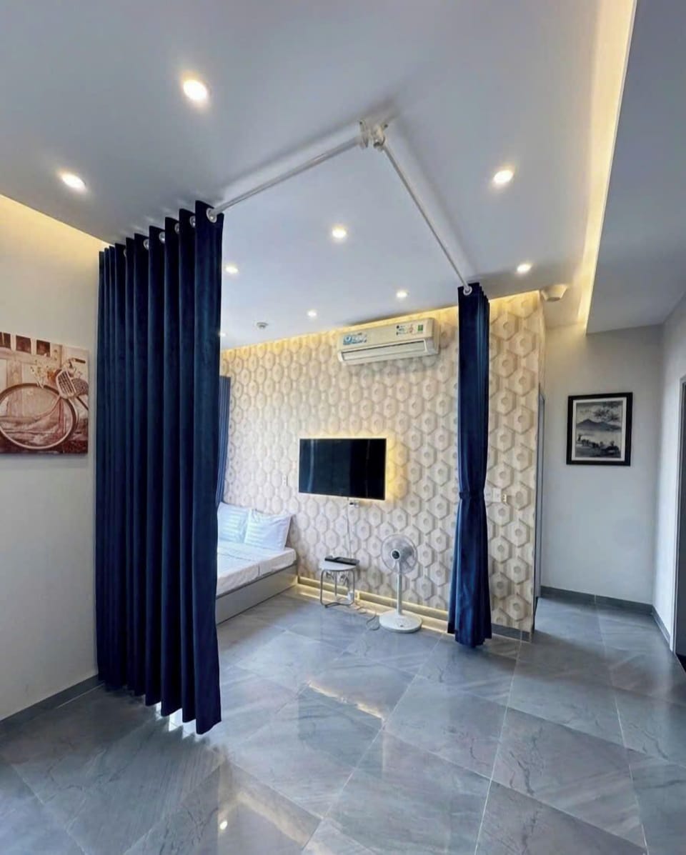 Business Apartment, City View | Desk, laptop workspace, free WiFi